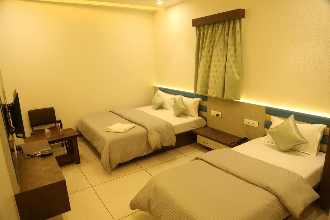Hotel Bhagyoday Limodara Exterior foto